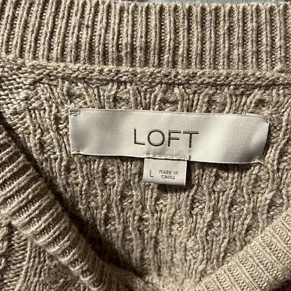 Tan Loft sweater - Picture 2 of 2